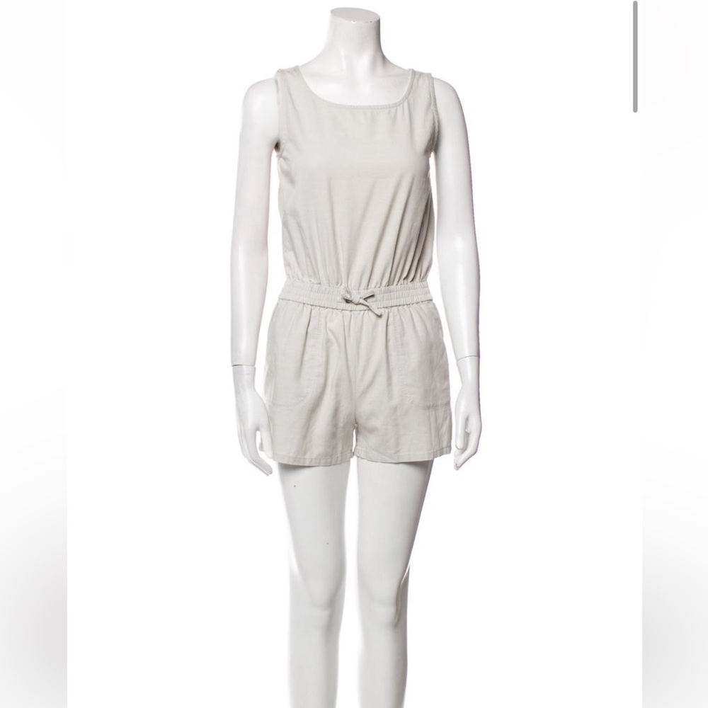 VINCE tencel/linen light gray romper XL girls/xs womens
